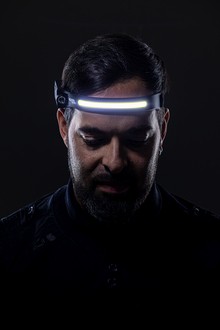 90033_stirnleuchte_in_use