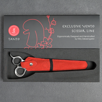 Schere in Verpackung