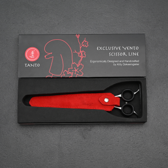 Schere in Verpackung