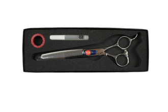 schere in verpackung