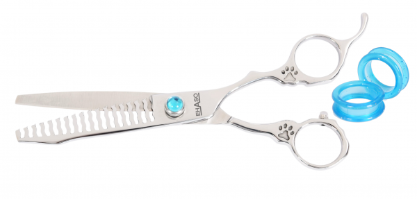 Schere leicht geöffnet